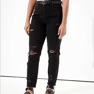 American Eagle Black Ripped Curvy Mom Jeans